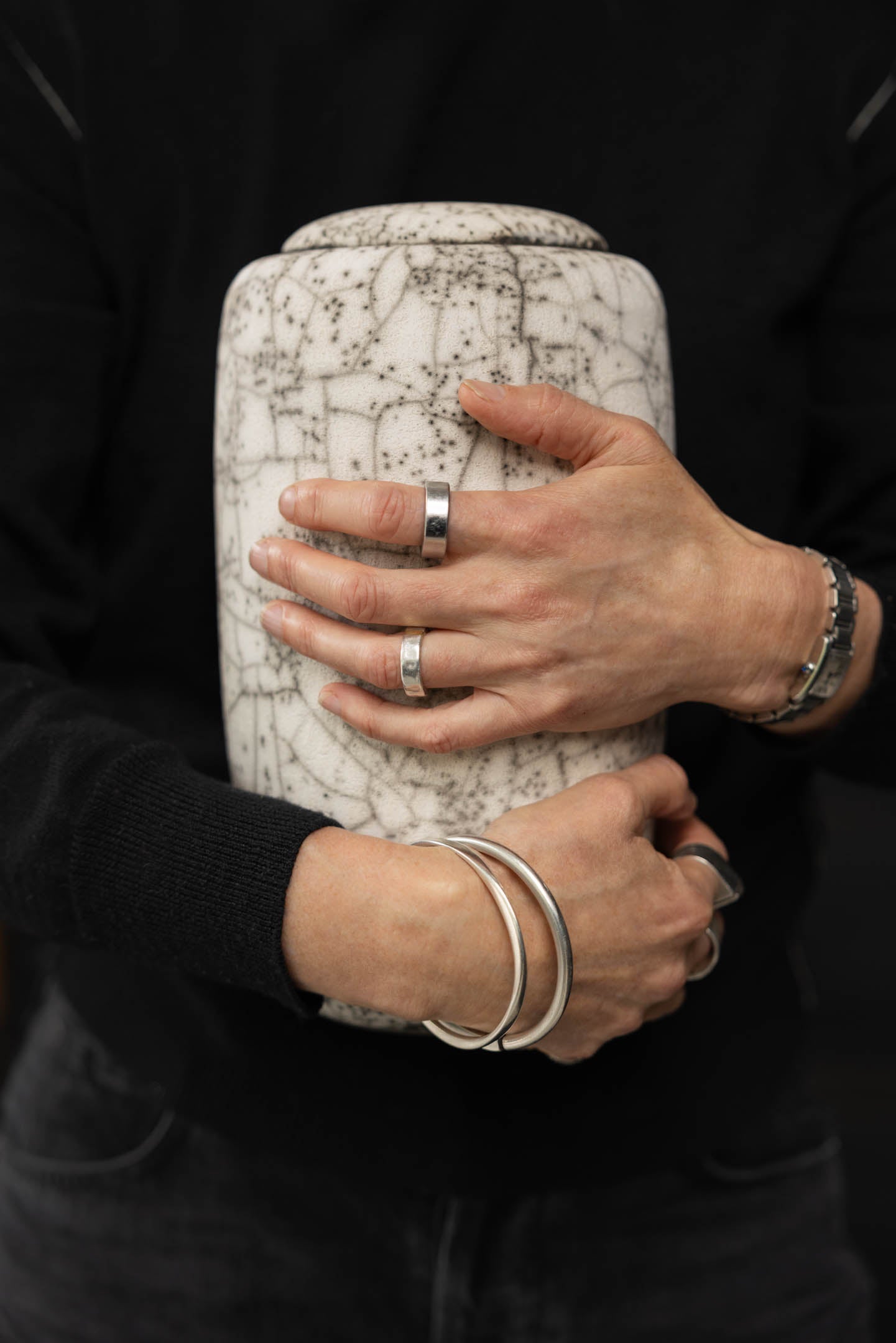 Our beautiful Cygnus I cremation urn wrapped in love